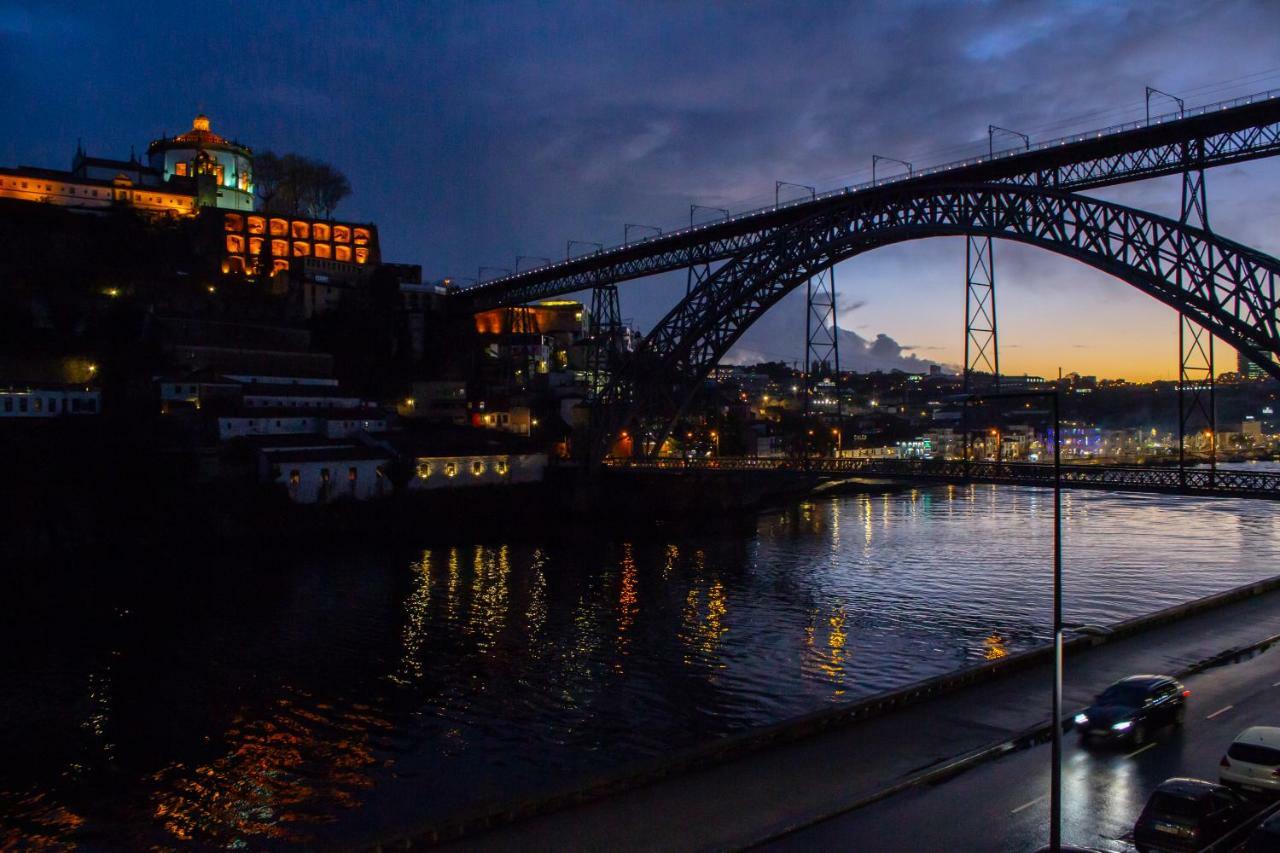 Red House By The River Apartment Porto Exterior photo