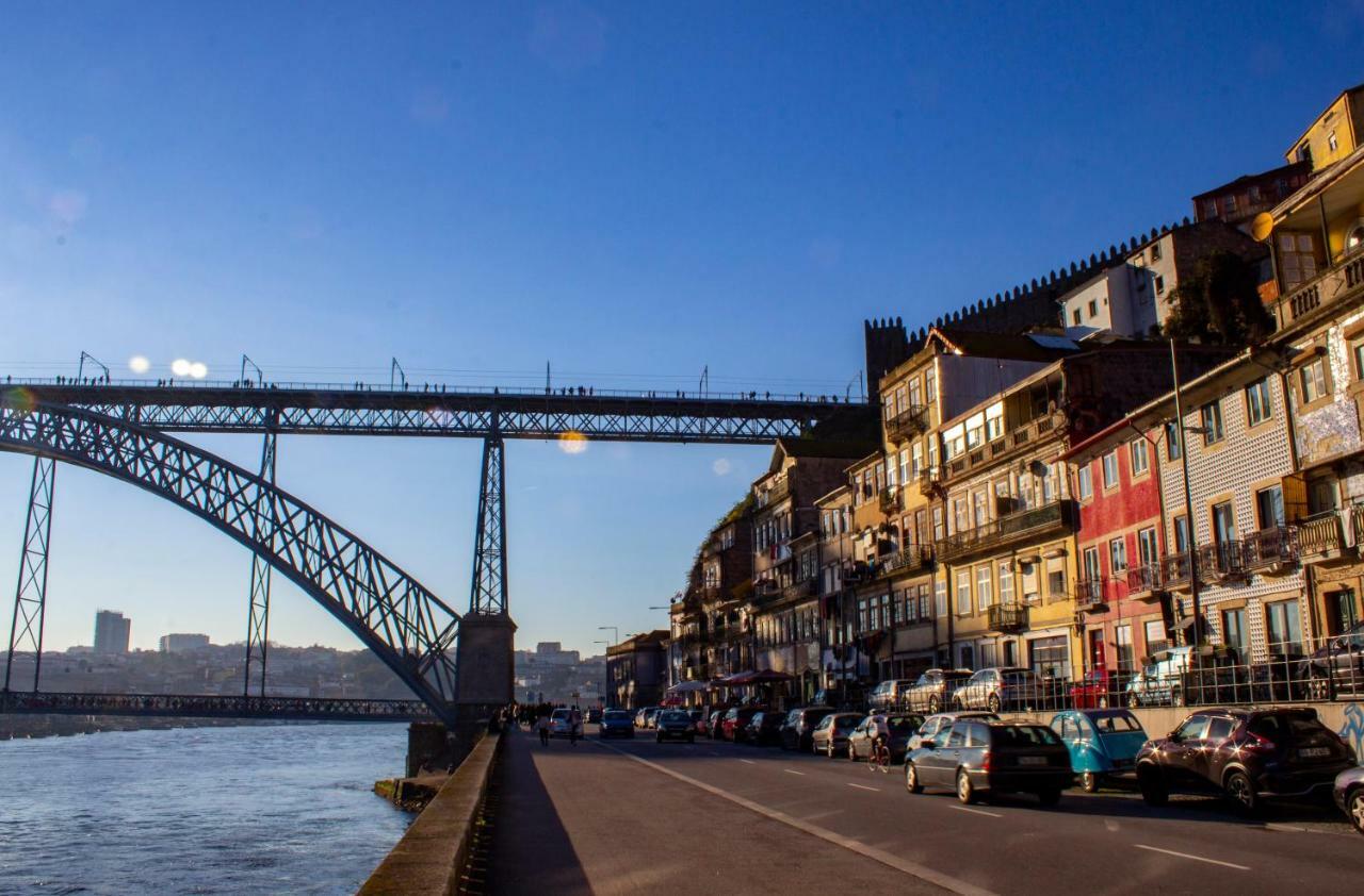 Red House By The River Porto Exterior photo